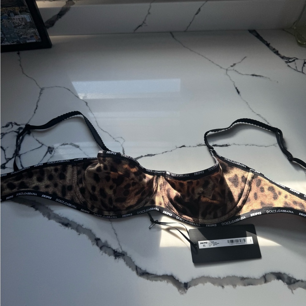 Skims x DG cheetah bra